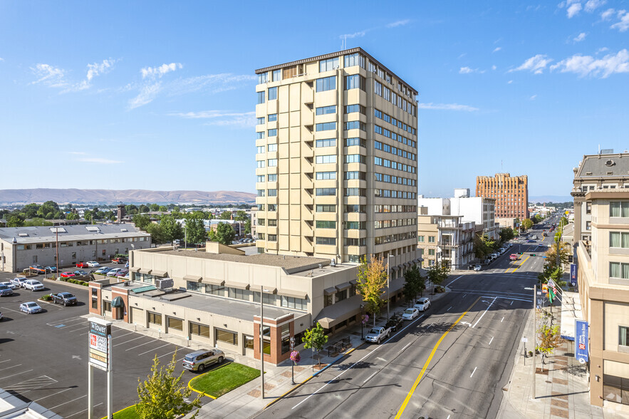 402 E Yakima Ave, Yakima, WA en alquiler - Foto del edificio - Imagen 1 de 7