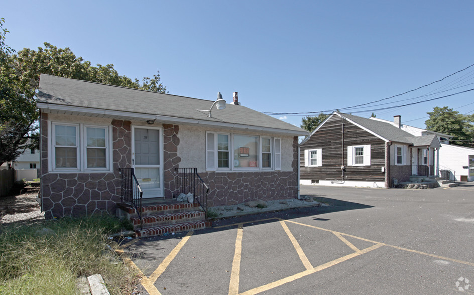 35 Princeton Ave, Brick, NJ en venta - Foto principal - Imagen 2 de 7