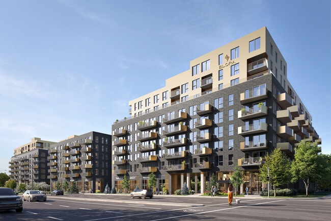 Más detalles de 300 Boul Saint-Martin O, Laval, QC - Local en alquiler