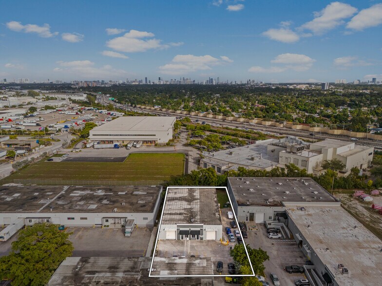 17535 NW 2nd Ave, Miami, FL en venta - Foto del edificio - Imagen 3 de 29