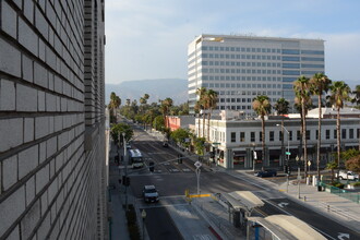 320 N E St, San Bernardino, CA en alquiler Foto del edificio- Imagen 1 de 1