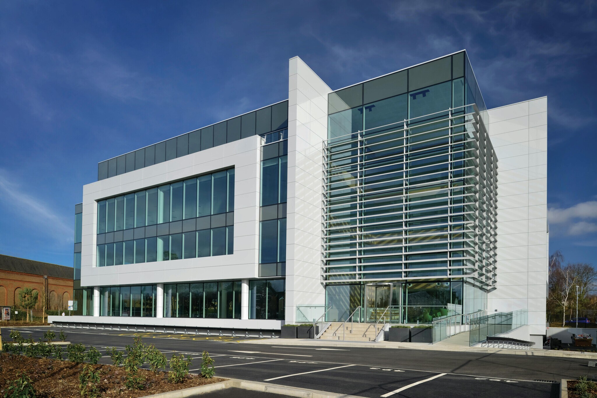 5 Chertsey Ln, Staines en alquiler Foto del edificio- Imagen 1 de 14