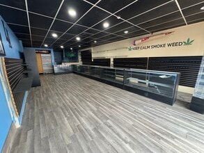 15928 Ventura Blvd, Encino, CA en alquiler Foto del edificio- Imagen 1 de 4