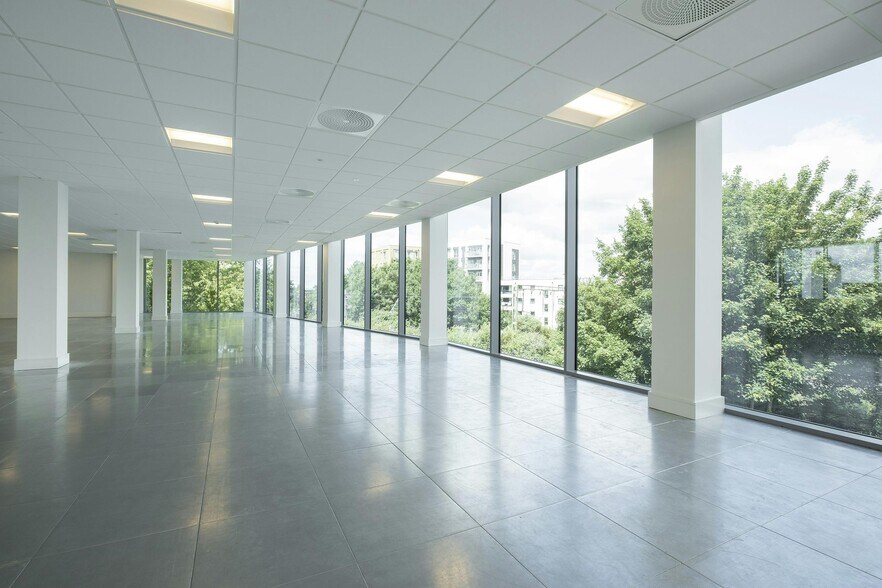 90-96 Victoria Rd, Chelmsford en alquiler - Foto del interior - Imagen 3 de 29