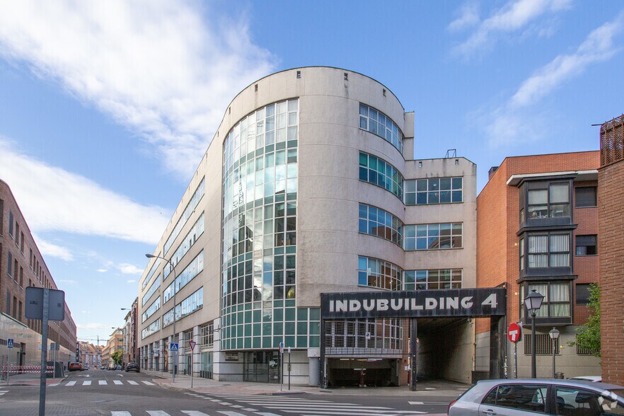 Calle de Tomás Bretón, Madrid, Madrid en venta - Foto del edificio - Imagen 2 de 3