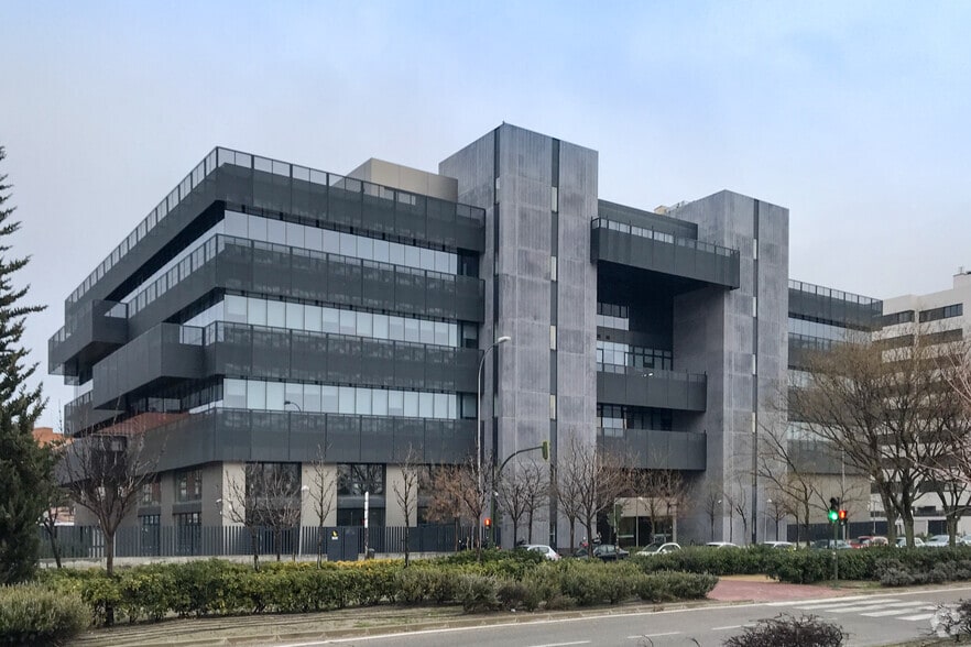 Calle de Cabeza Mesada, 5-7, Madrid, Madrid en alquiler - Foto del edificio - Imagen 2 de 2