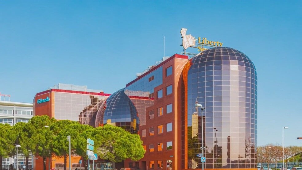 Paseo de las Doce Estrellas, 4, Madrid, Madrid en alquiler - Vídeo de anuncio comercial - Imagen 2 de 70