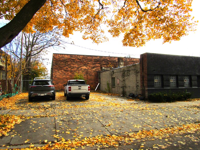 4534 W North Ave, Milwaukee, WI en alquiler - Foto del edificio - Imagen 2 de 3