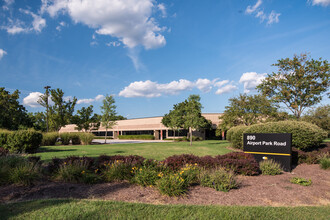 910 Cromwell Park Dr, Glen Burnie, MD en alquiler Foto del edificio- Imagen 2 de 2