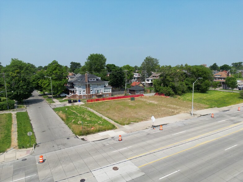 11501 Woodward Ave, Detroit, MI en alquiler - Foto del edificio - Imagen 2 de 28