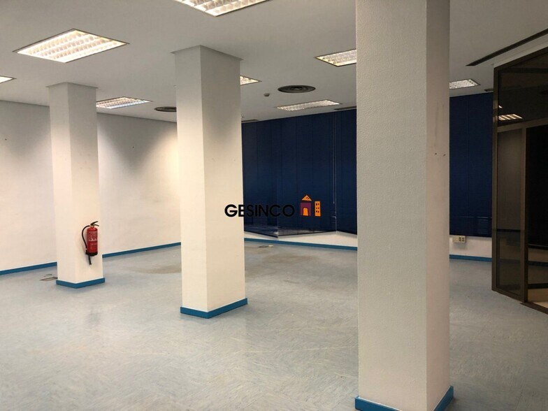 Local en Ontinyent, Valencia en venta - Foto del edificio - Imagen 3 de 11