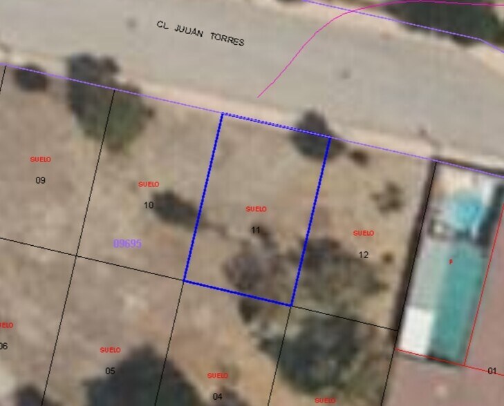 Calle Julián Torres, Parcela 72, Jaén, Jaén en venta - Foto del edificio - Imagen 2 de 13