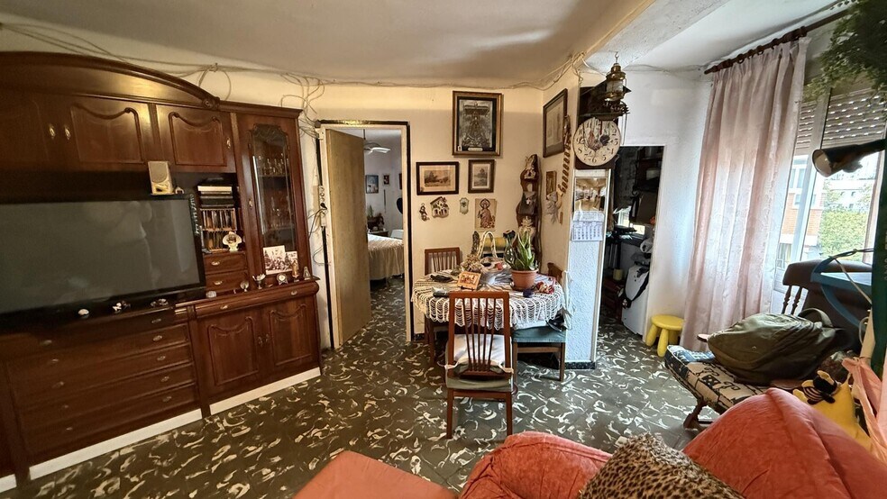 Edificio residencial en Esplugues de Llobregat, Barcelona en venta - Foto del edificio - Imagen 3 de 13