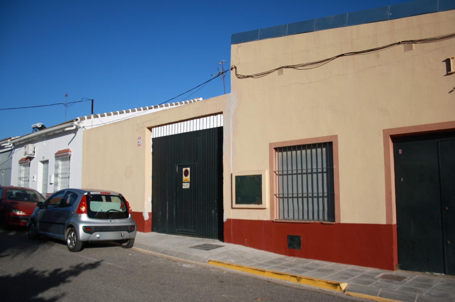 Local en Carrión de los Céspedes, Sevilla en alquiler Foto del edificio- Imagen 1 de 17