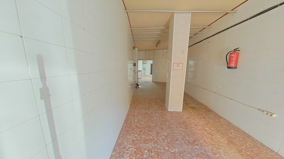 Local en Andújar en venta - Foto del edificio - Imagen 2 de 22