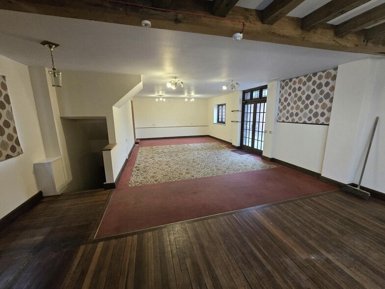 Bank St, Bishops Waltham en alquiler - Foto del edificio - Imagen 2 de 12