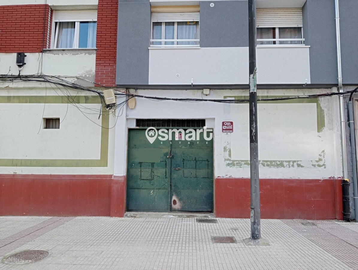 Avilés, AST 33402 -  -  - Foto del interior - Image 1 of 6