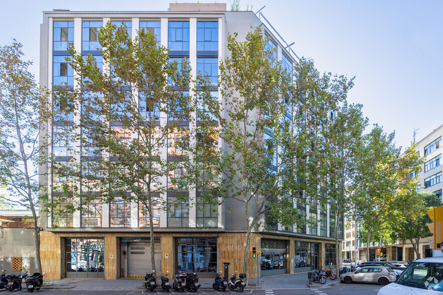 Oficinas en Barcelona, BAR en alquiler - Foto del edificio - Imagen 2 de 5