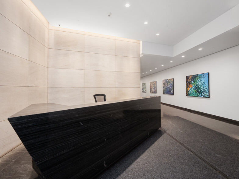 110 E 60th St, New York, NY en alquiler - Lobby - Imagen 2 de 13