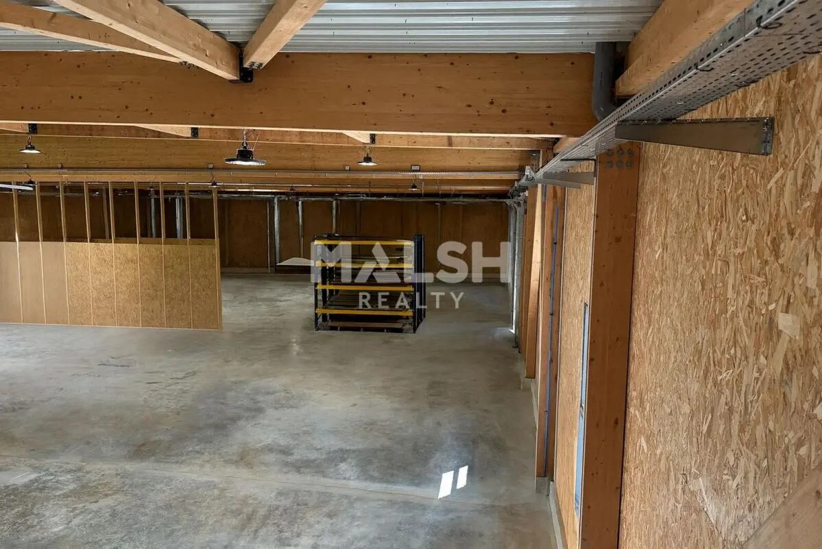 Flex en Saint-Clair-de-la-Tour en venta Foto del edificio- Imagen 1 de 13