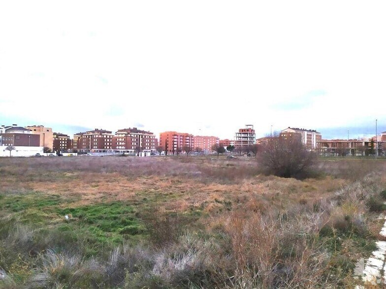 Terreno en Ávila, Ávila en venta - Foto del edificio - Imagen 2 de 5