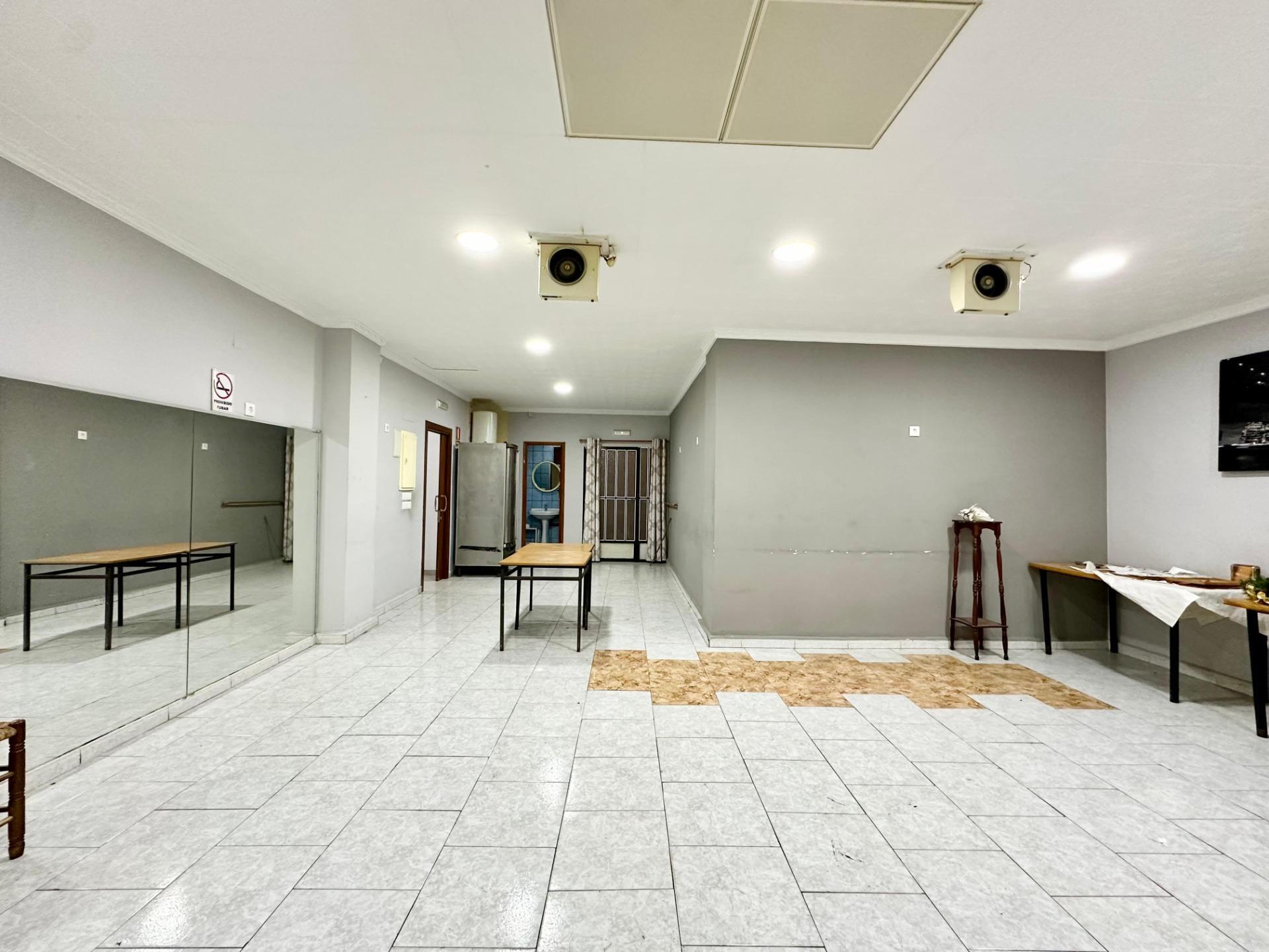 Local en L'Alcúdia en venta Foto del edificio- Imagen 1 de 38