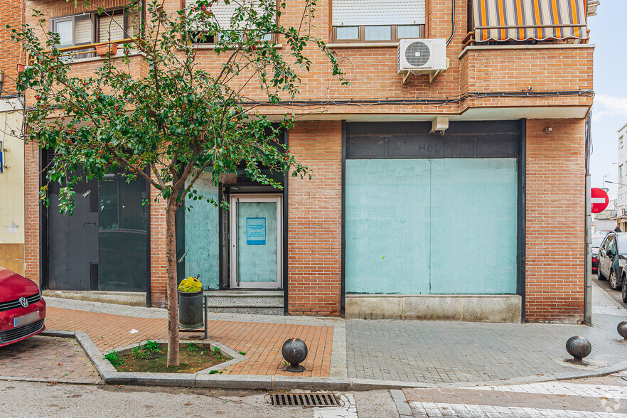 Avenida Constitución, Mejorada del Campo, Madrid en venta - Foto del edificio - Imagen 2 de 4