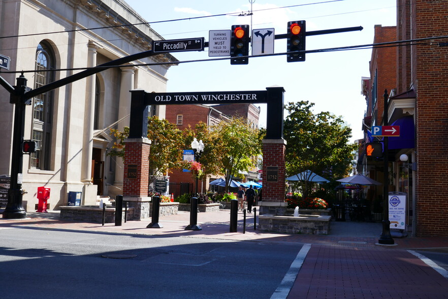 9 N Loudoun St, Winchester, VA en alquiler - Foto del edificio - Imagen 3 de 51