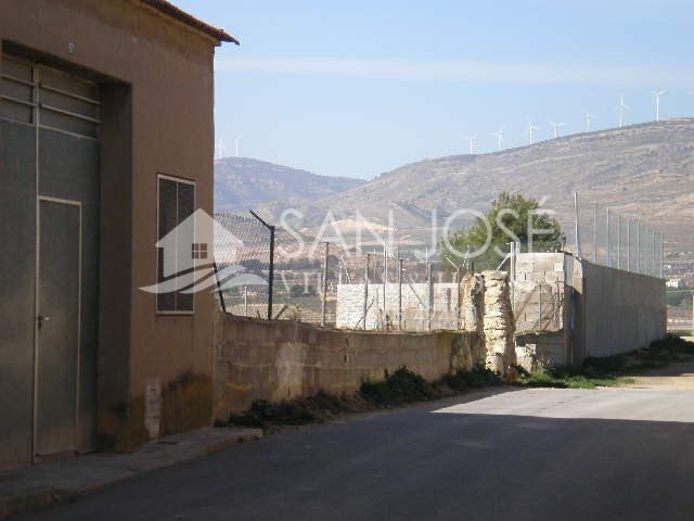 Terreno en Caudete, Albacete en venta Foto principal- Imagen 1 de 3