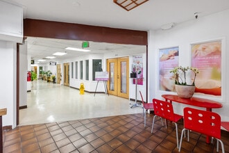 1600-1610 Post St, San Francisco, CA en venta Foto del interior- Imagen 1 de 8