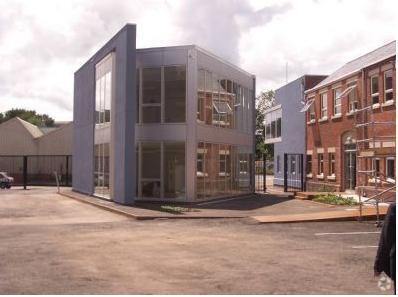 Sandy Ln, Coventry en venta - Foto del edificio - Imagen 3 de 3