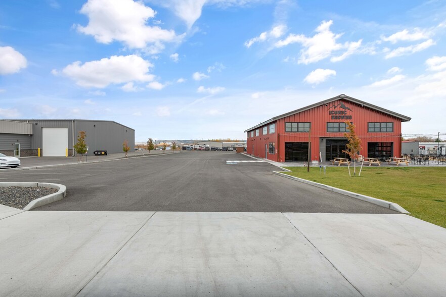 2470 Henderson Loop, Richland, WA en venta - Foto del edificio - Imagen 3 de 12