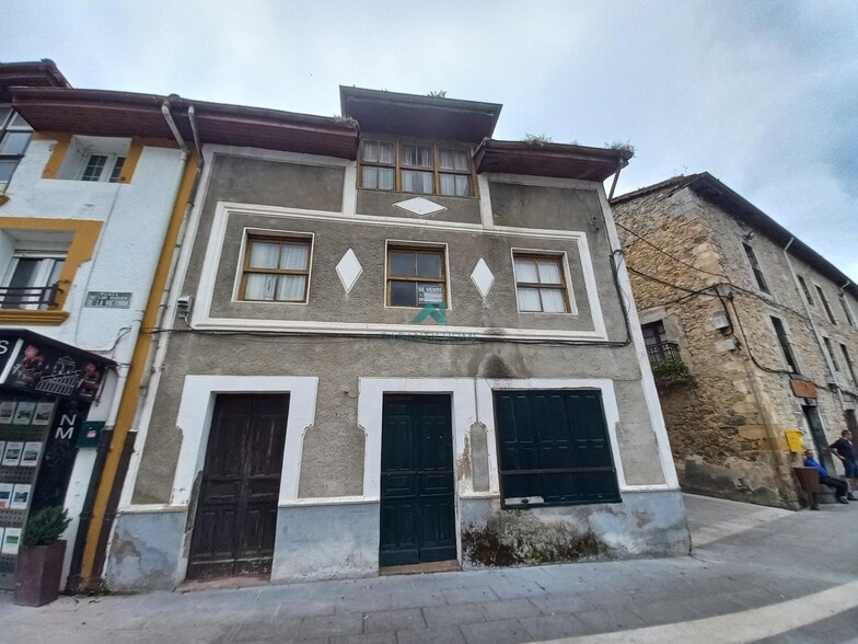 Edificio residencial en RAMALES DE LA VICTORIA, Cantabria en venta - Foto del edificio - Imagen 3 de 11
