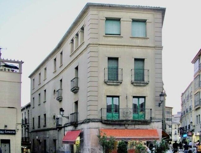 Más detalles de Roso de Luna, Caceres, Parte, 2, Cáceres - Terreno en venta