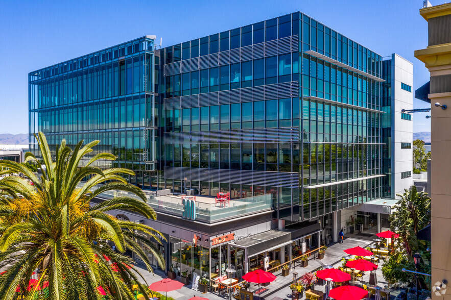 377 Santana Row, San Jose, CA en alquiler - Foto del edificio - Imagen 2 de 20