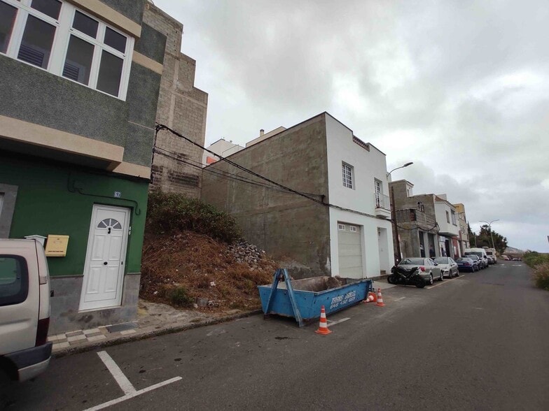 Calle Alhucemas, 69, Arucas, Las Palmas en venta - Foto del edificio - Imagen 3 de 12