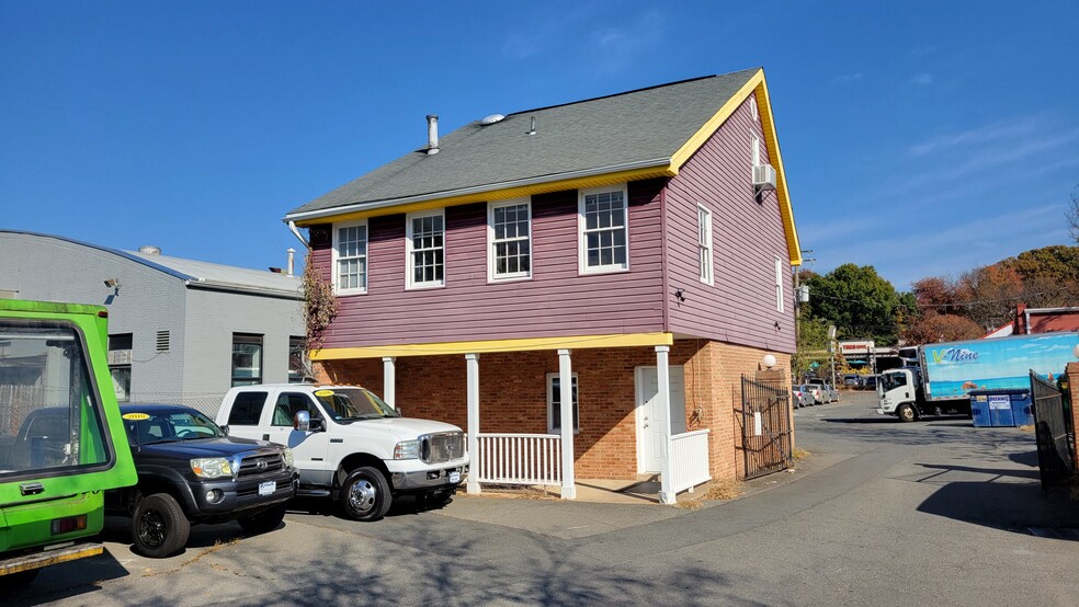 1115 W Broad St, Falls Church, VA en alquiler - Foto del edificio - Imagen 2 de 11