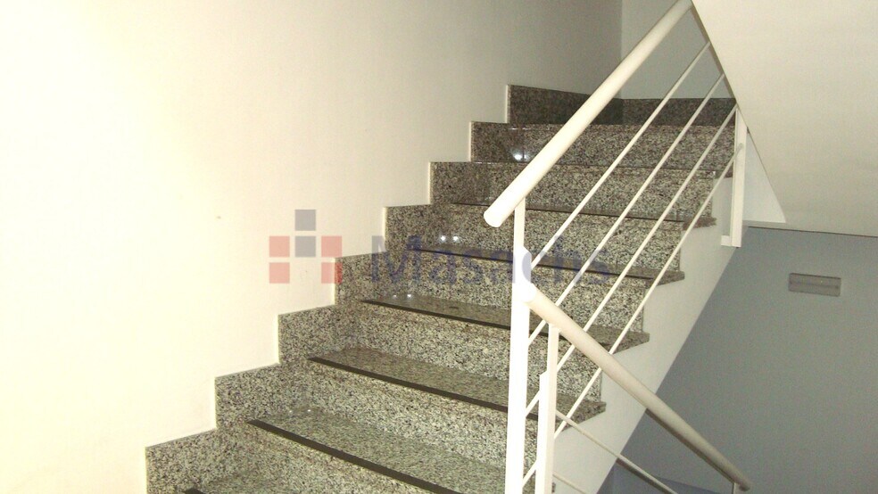 Nave en Fuenlabrada, Madrid en venta - Foto del interior - Imagen 2 de 6