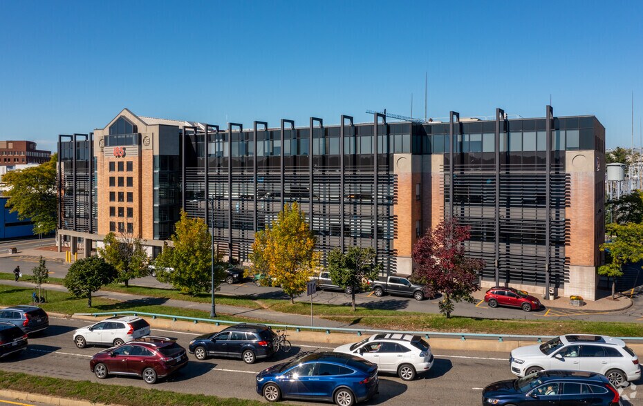 185 Alewife Brook Pky, Cambridge, MA en alquiler - Foto del edificio - Imagen 3 de 18