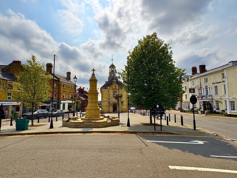 Market Pl, Brackley en alquiler - Foto del edificio - Imagen 3 de 8