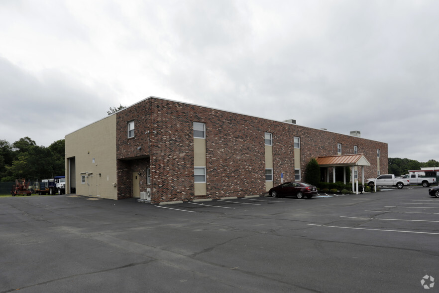 1380 S Pennsylvania Ave, Morrisville, PA en alquiler - Foto del edificio - Imagen 1 de 5