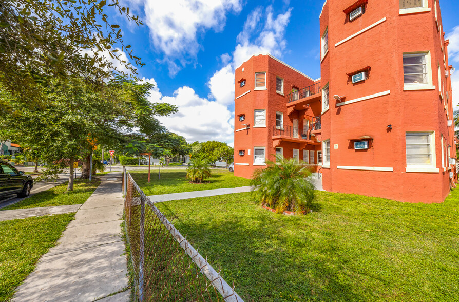 1785 SW 13th St, Miami, FL en venta - Foto del edificio - Imagen 2 de 46