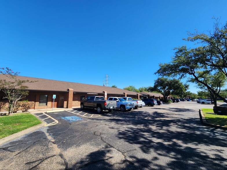 15055 East Fwy, Channelview, TX en venta - Foto principal - Imagen 1 de 6