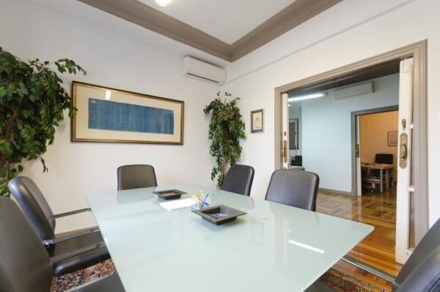 Edificio residencial en Madrid, Madrid en venta - Foto del interior - Imagen 2 de 2