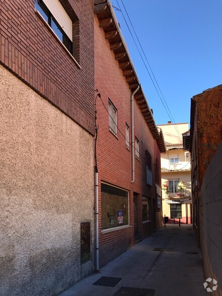 Calle de Buen Vecino, 4, Guadalajara, Guadalajara en venta - Foto principal - Imagen 1 de 2