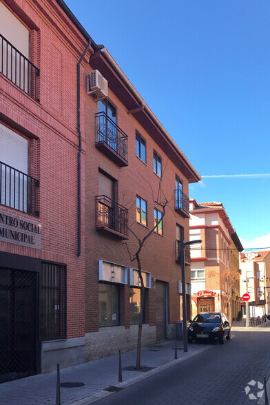 Travesía Las Eras, 8, Azuqueca de Henares, Guadalajara en venta - Foto del edificio - Imagen 2 de 2