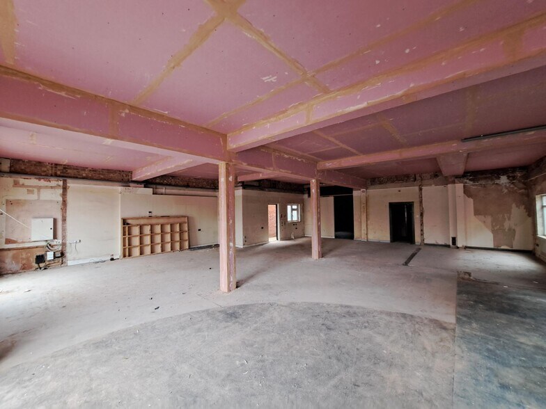 311-317 Chester Rd, Castle Bromwich en alquiler - Foto del edificio - Imagen 3 de 6