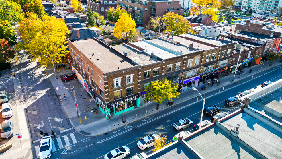 955-957 Bloor St W, Toronto, ON cartera de 2 inmuebles en venta en LoopNet.es - Foto del edificio - Imagen 3 de 3