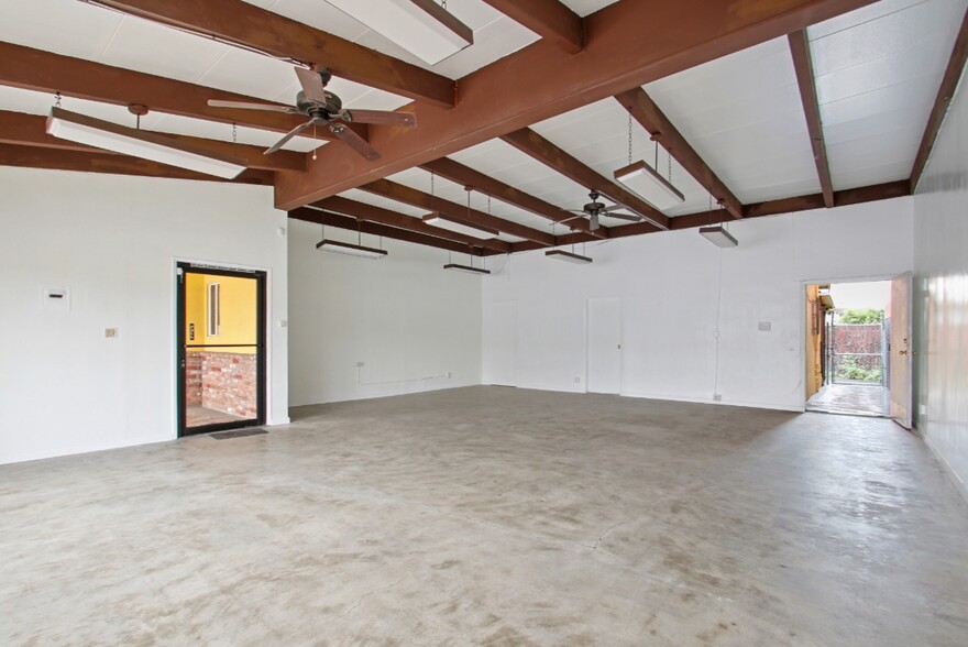 2426 Lincoln Blvd, Venice, CA en alquiler - Foto del interior - Imagen 2 de 16