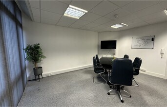 5 Waterberry Dr, Waterlooville en alquiler Foto del interior- Imagen 2 de 4